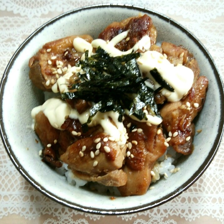 簡単ランチ♥鶏の照り焼き丼